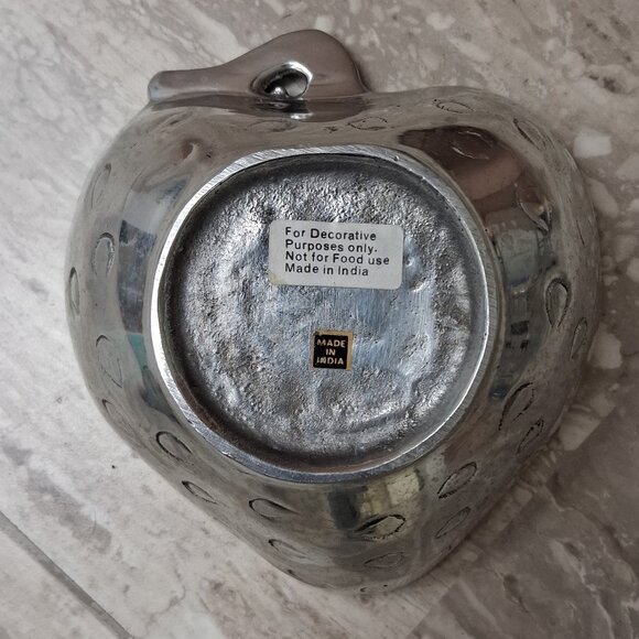 VINTAGE PEWTER STRAWBERRY DISH TRINKET HEWELRY - Picture 2 of 4